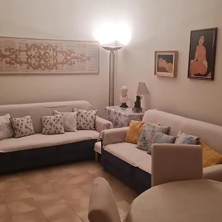 Garden House On The Promenade - Sea View Apartamento