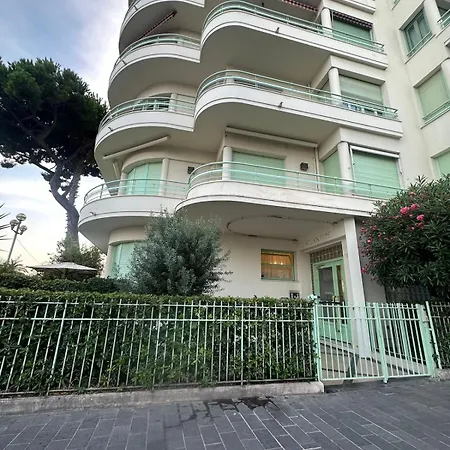 Garden House On The Promenade - Sea View * Niza